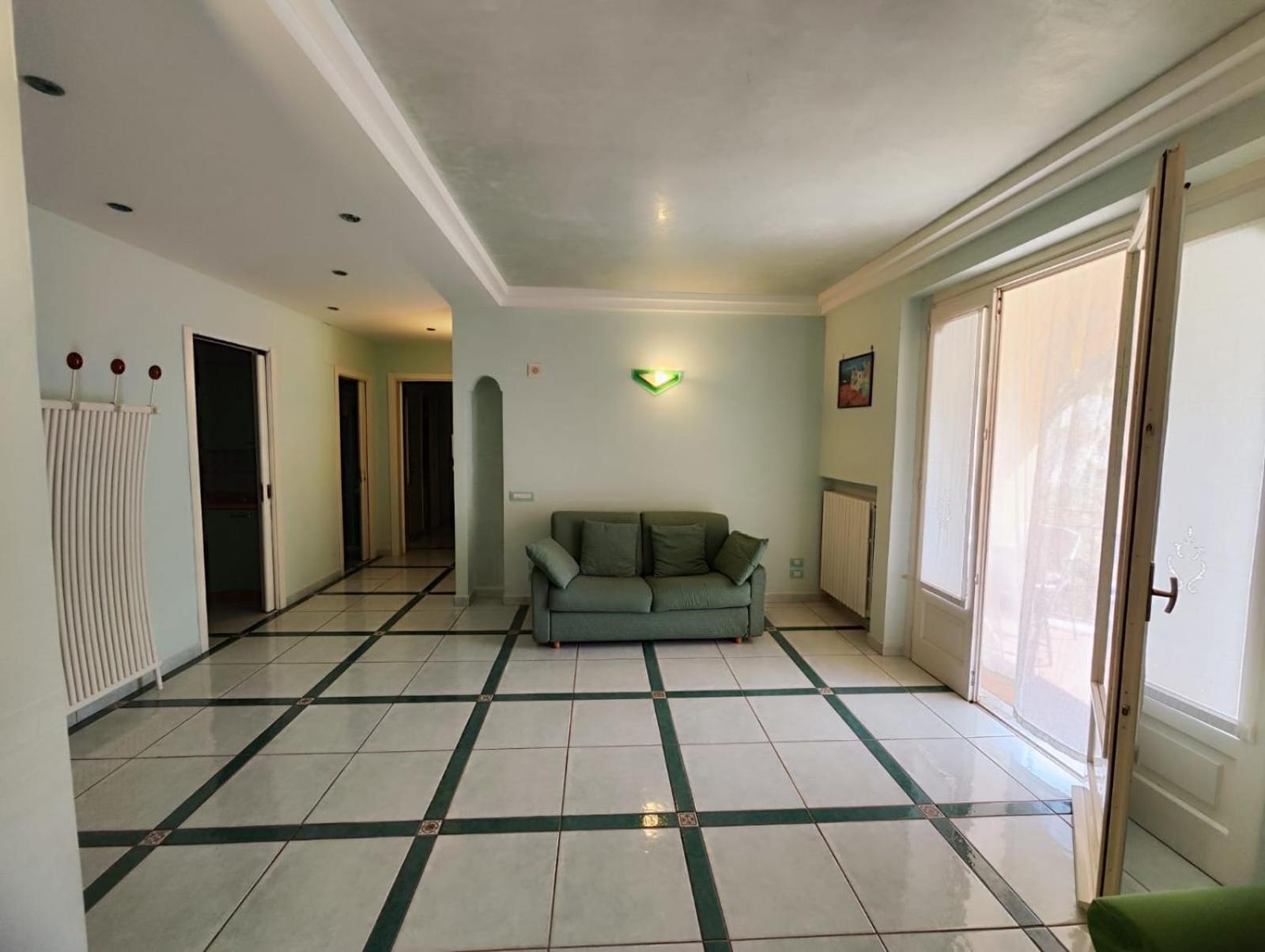 Gardeniapartment Минори Екстериор снимка